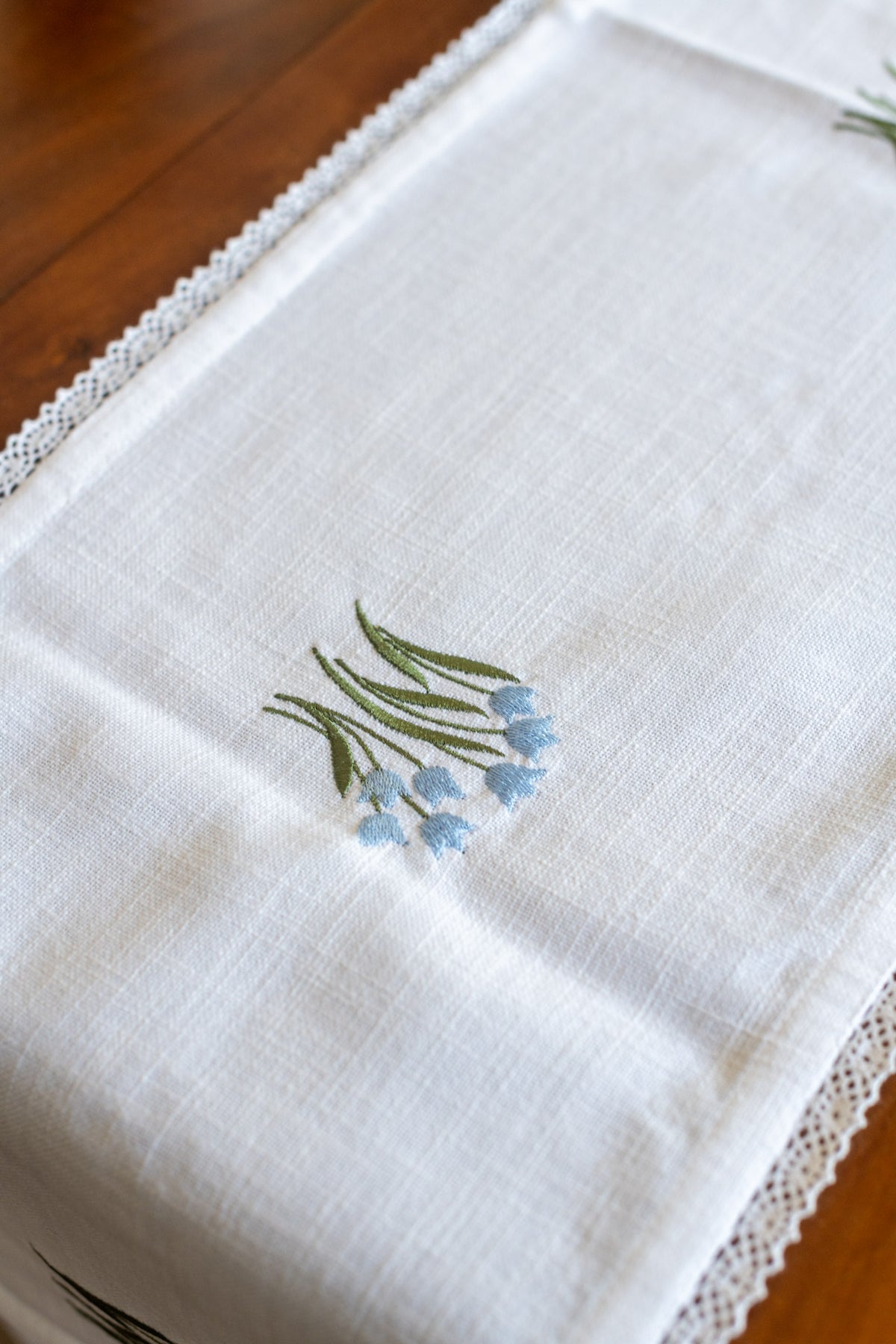 Table runner with embroidery and lace detailing -11x90 inches
