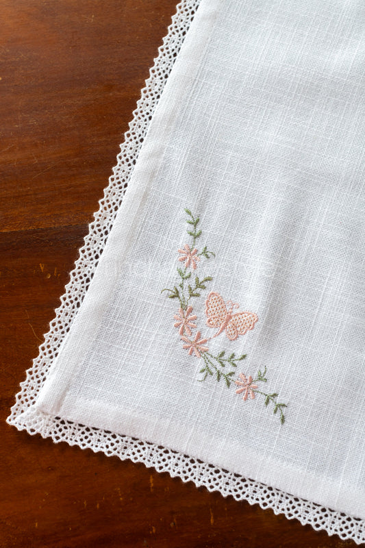 Cotton slub tray mat with embroidery and lace detailing