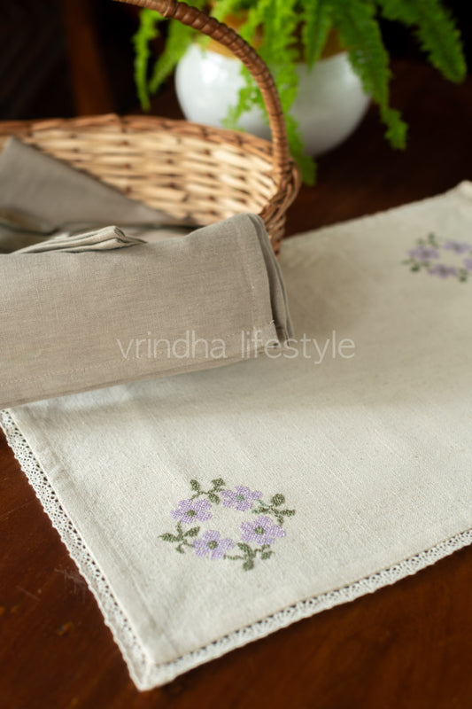 Cotton slub tray mat with embroidery and lace detailing