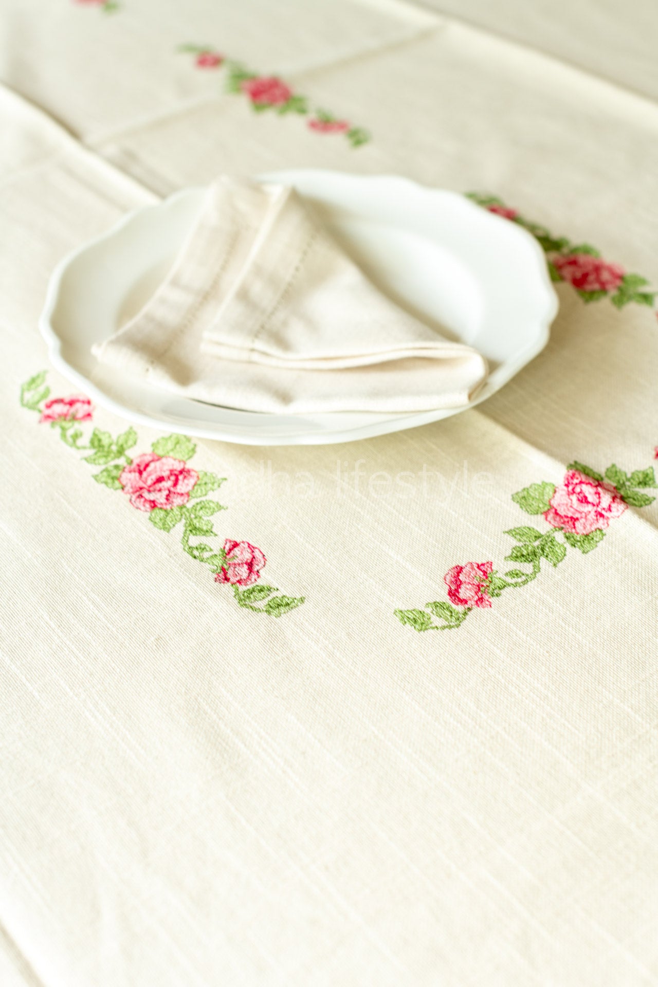 COTTON TABLE CLOTH with embroidery -Square -6 seater customisable