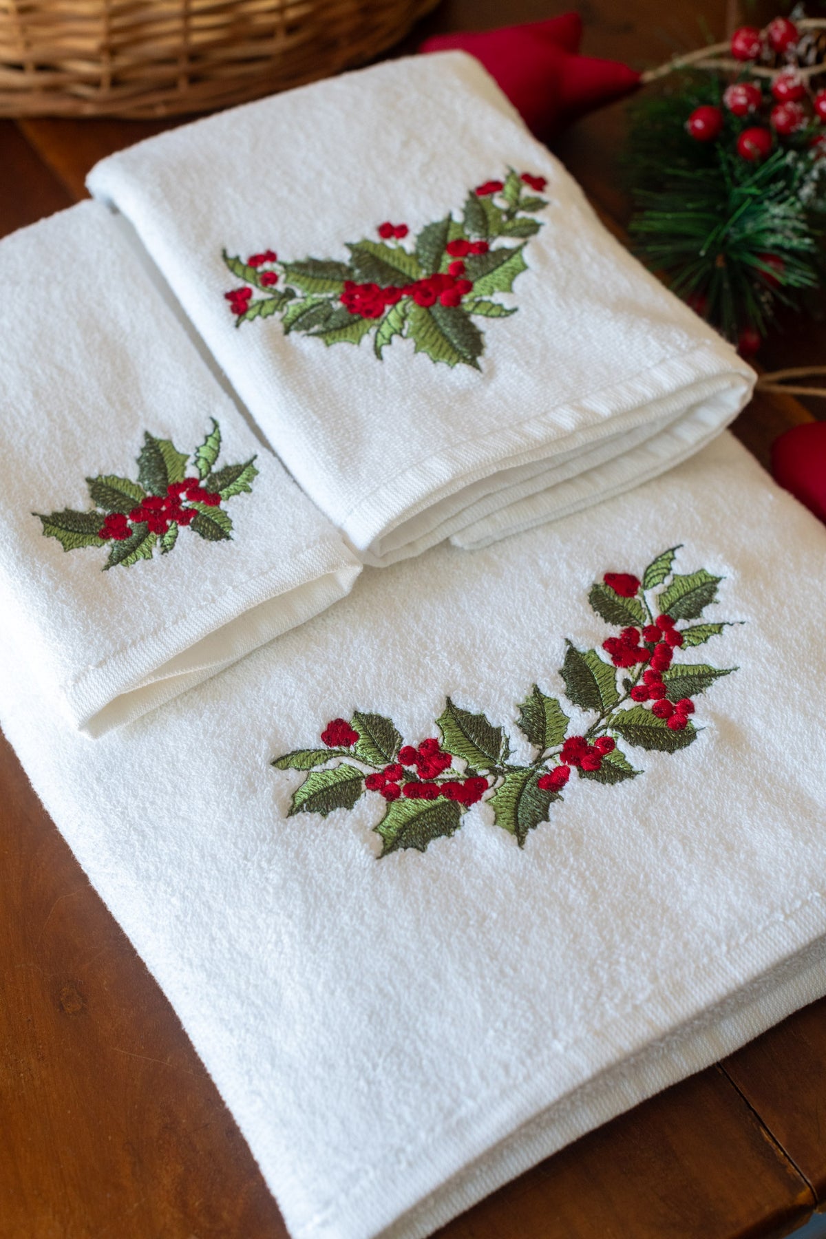 Embroidered towel set-Set of one bath towel, hand towel and face towel -Set of 3