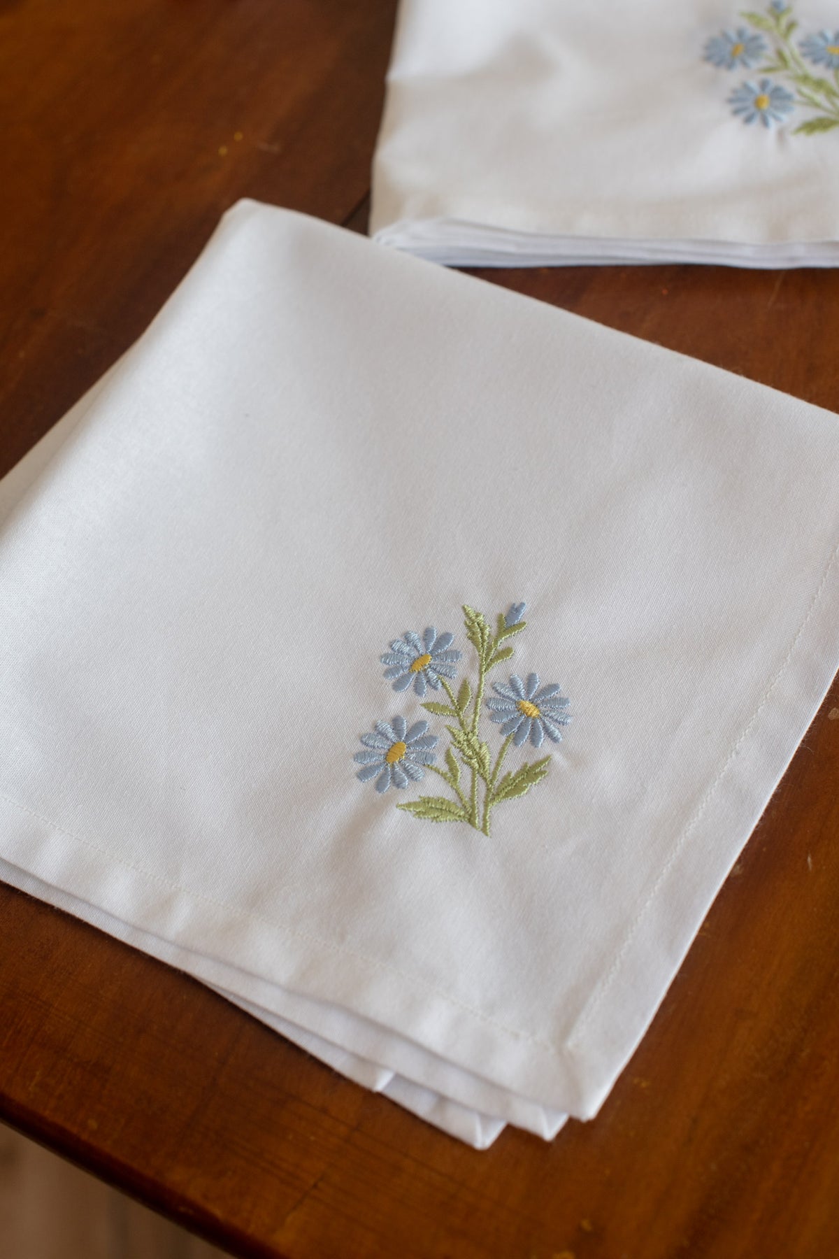 COTTON TABLE NAPKINS with embroidery -Set of 2