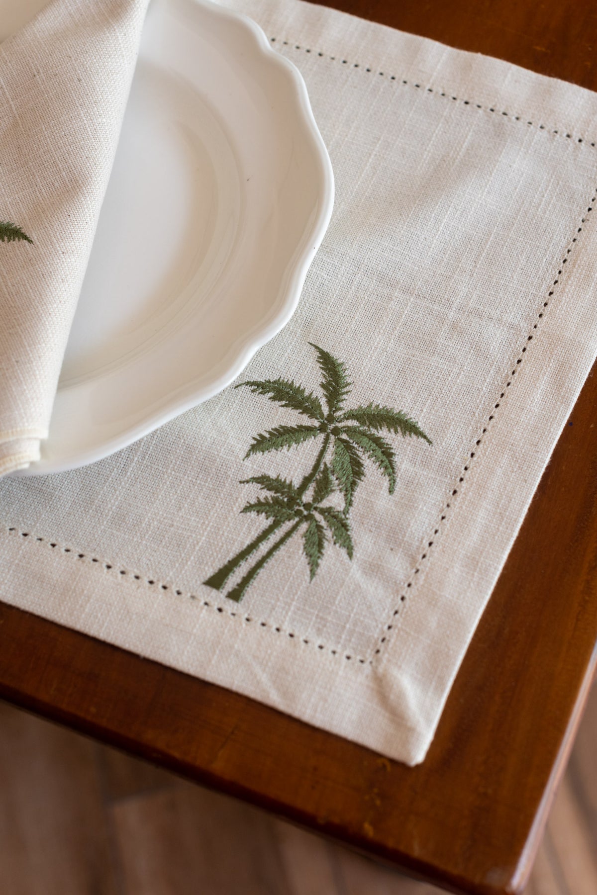 Embroidered place mat with hem stitch detailing-Set of 2