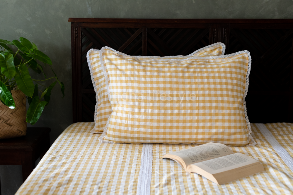 COTTON CHECKS BEDSHEET with two pillow covers-Single size