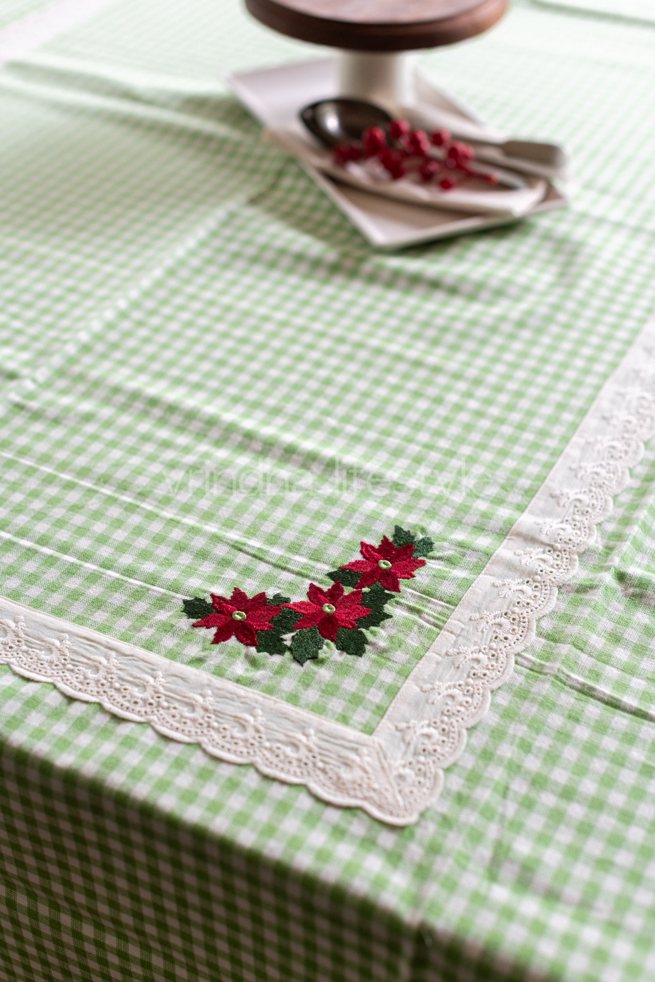 COTTON TABLE CLOTH, checks with lace detailing -6 seater-customisable