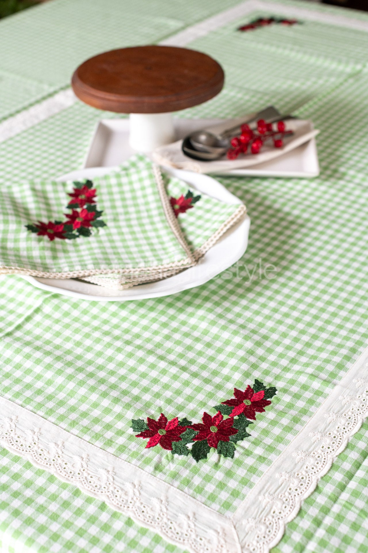 COTTON TABLE CLOTH, checks with lace detailing -6 seater-customisable