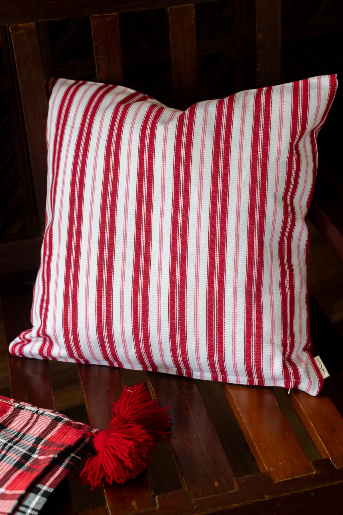 Printed cotton cushion cover-Single unit
