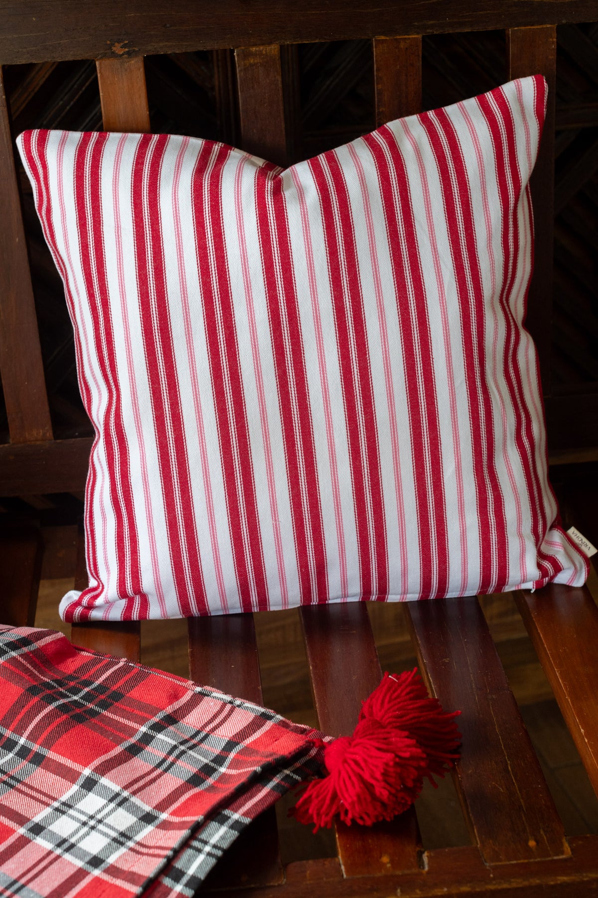 Printed cotton cushion cover-Single unit