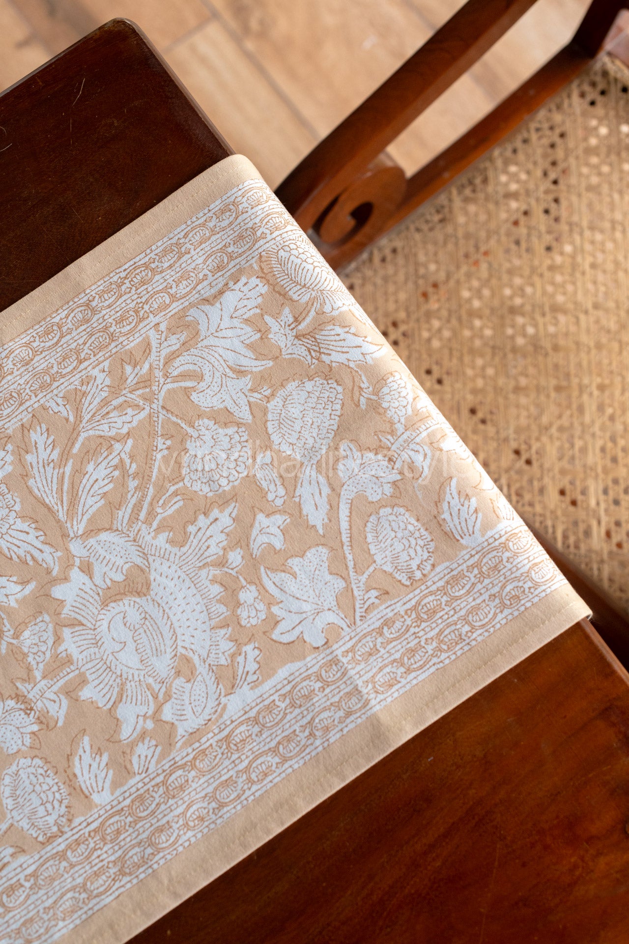 HANDBLOCK PRINTED TABLE RUNNER(13 x 72 inches)