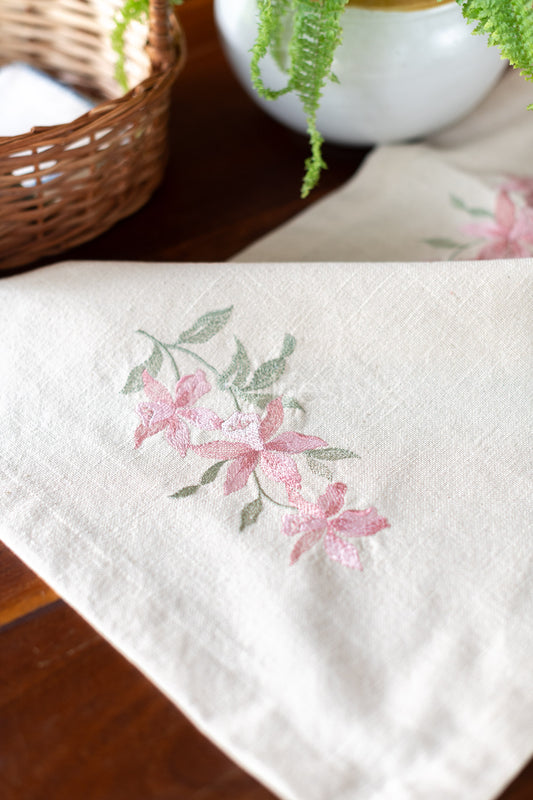 Cotton runner with embroidery - 15x34inches