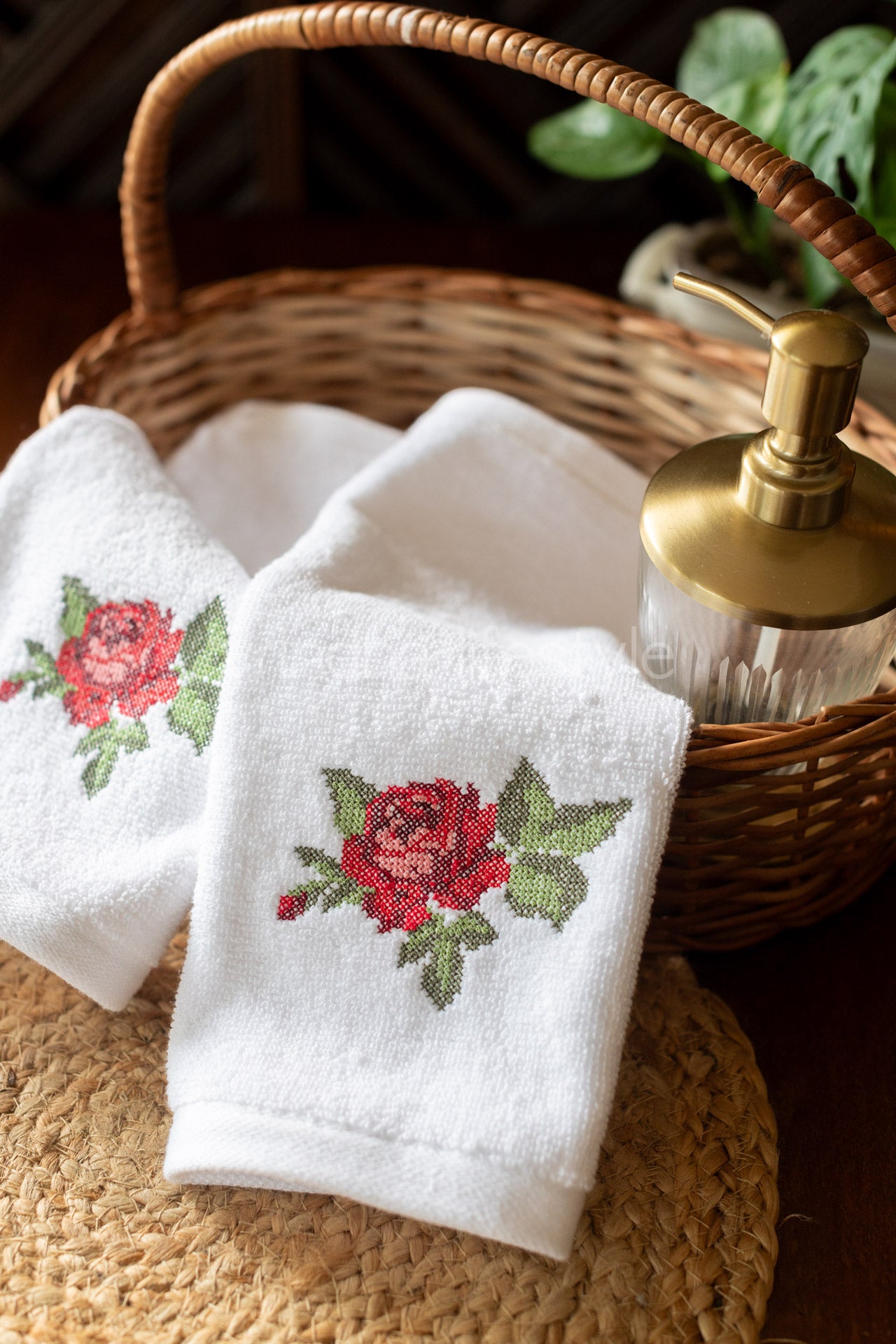 Embroidered towel set-Set of one bath towel, hand towel and face towel -Set of 3