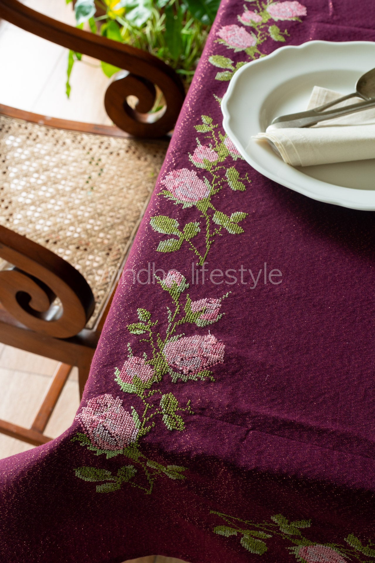 PREMIUM COTTON LUREX TABLE CLOTH with floral cross stitch embroidery -8seater