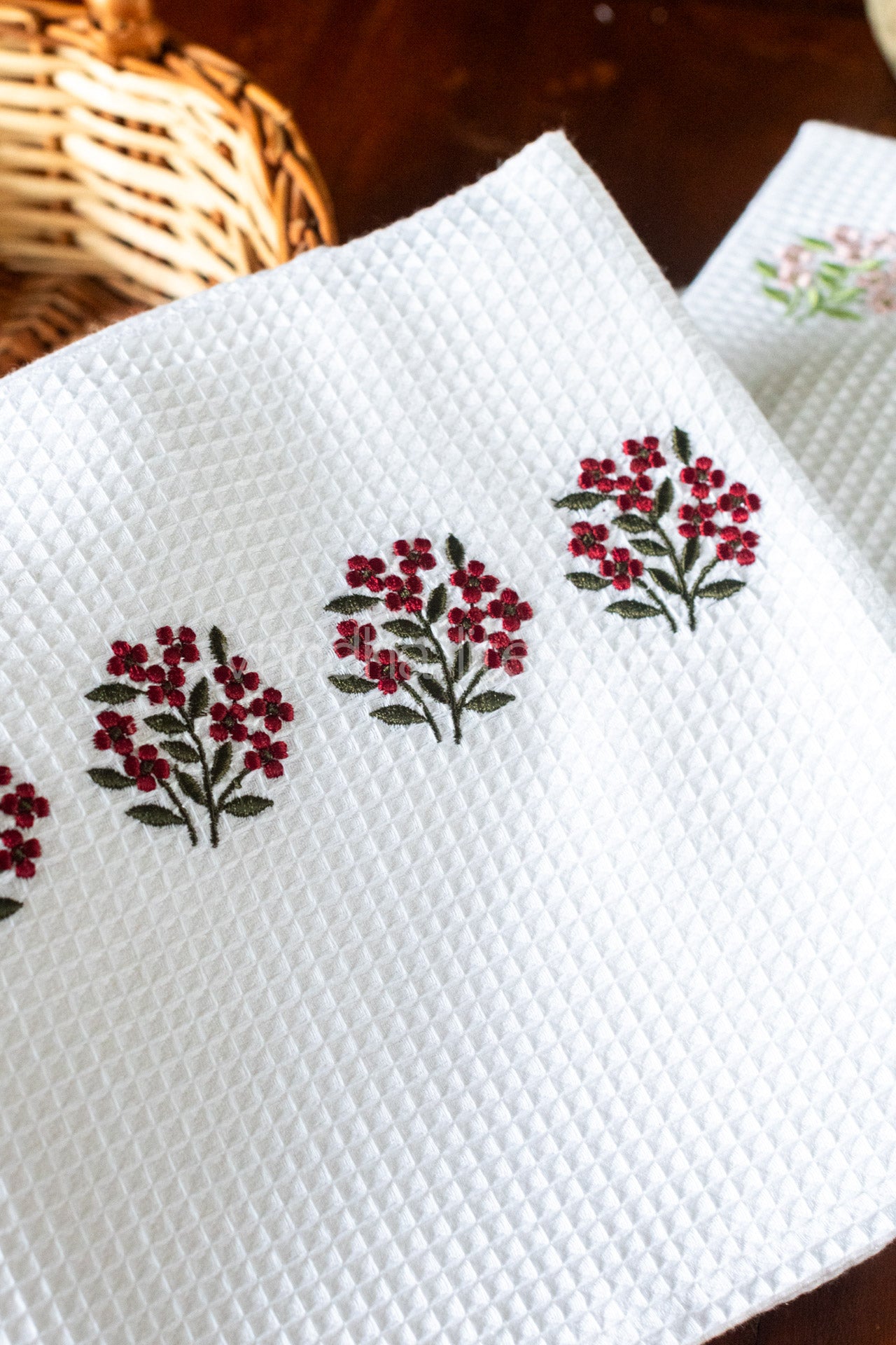 EMBROIDERED WAFFLE BATH TOWEL