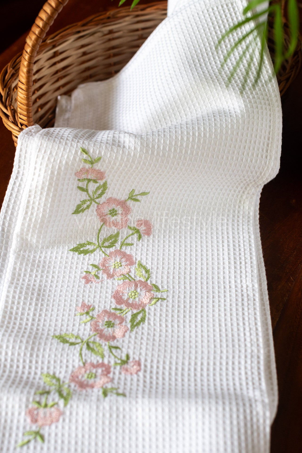 EMBROIDERED WAFFLE BATH TOWEL