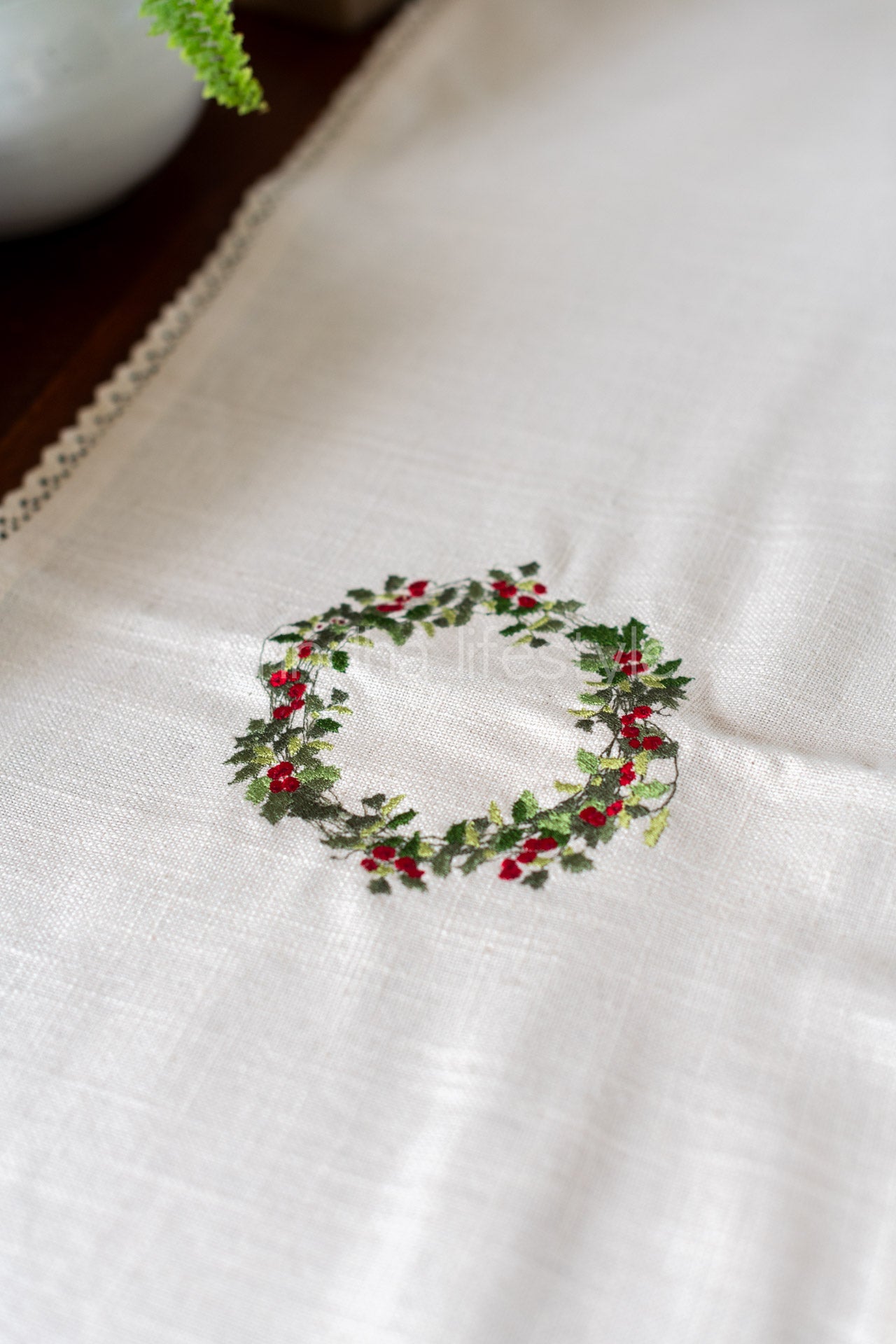 Cotton runner with embroidery and lace detaililng - 13x60 inches