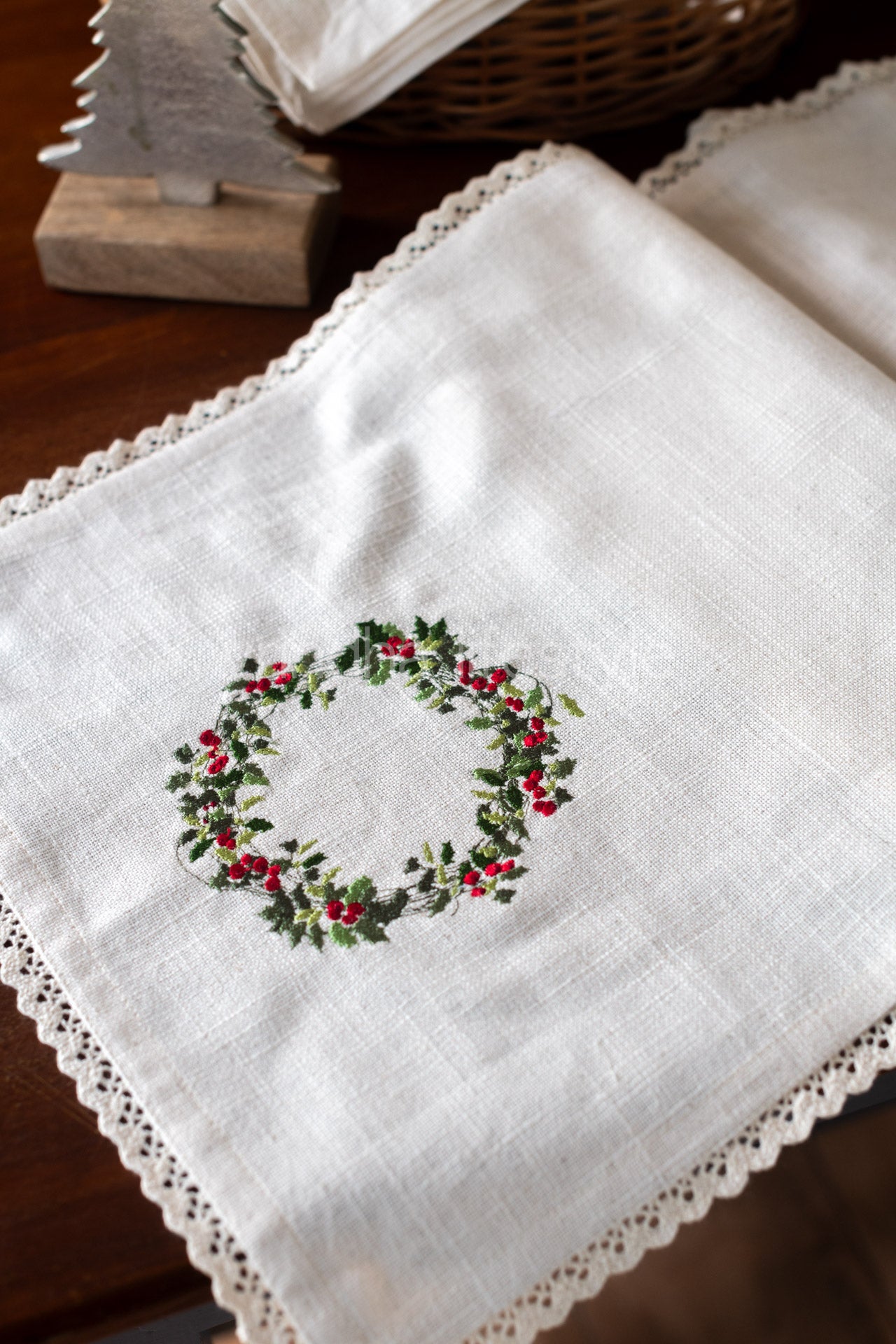 Cotton runner with embroidery and lace detaililng - 13x60 inches