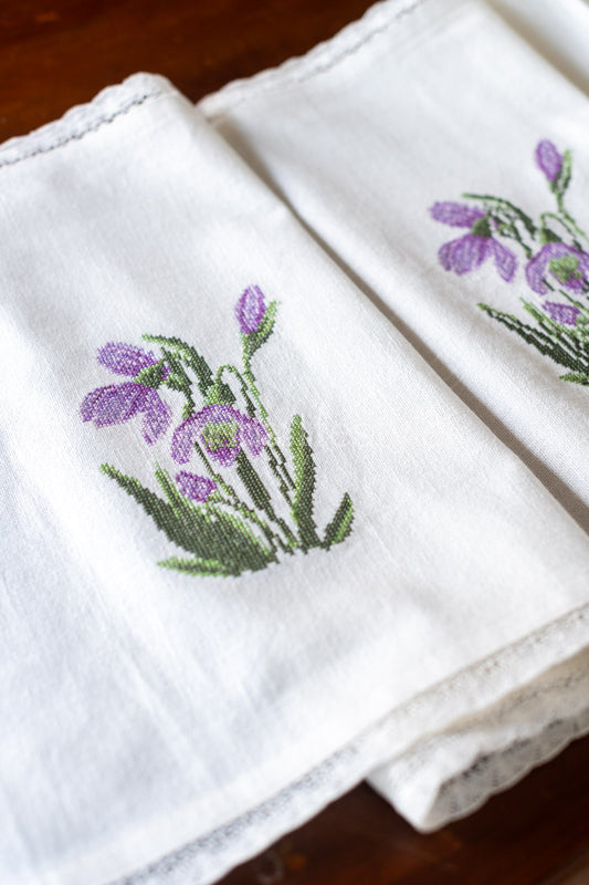 Cotton table runner with cross stitch embroidery and lace detailing- 16x106 inches-customisable