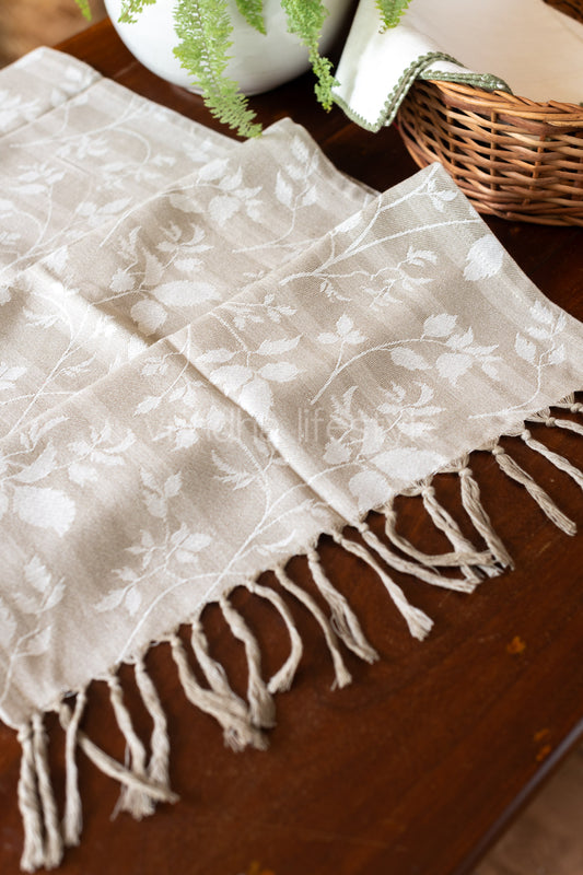 Jacquard cotton table runner with tassels-16x52