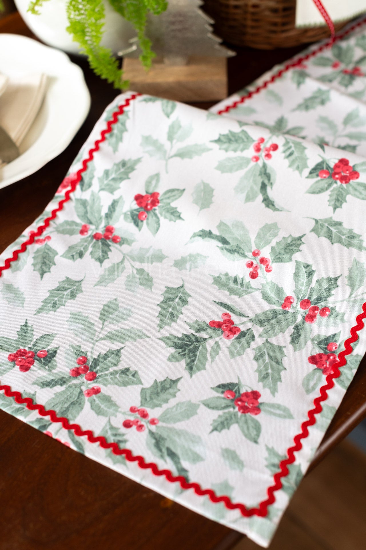 Printed cotton table runner with lace detailing-12x60 - inches