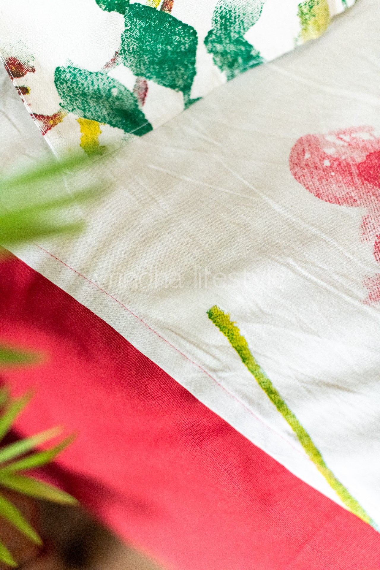 COTTON PRINTED BEDSHEET WITH PLAIN BORDER-King size