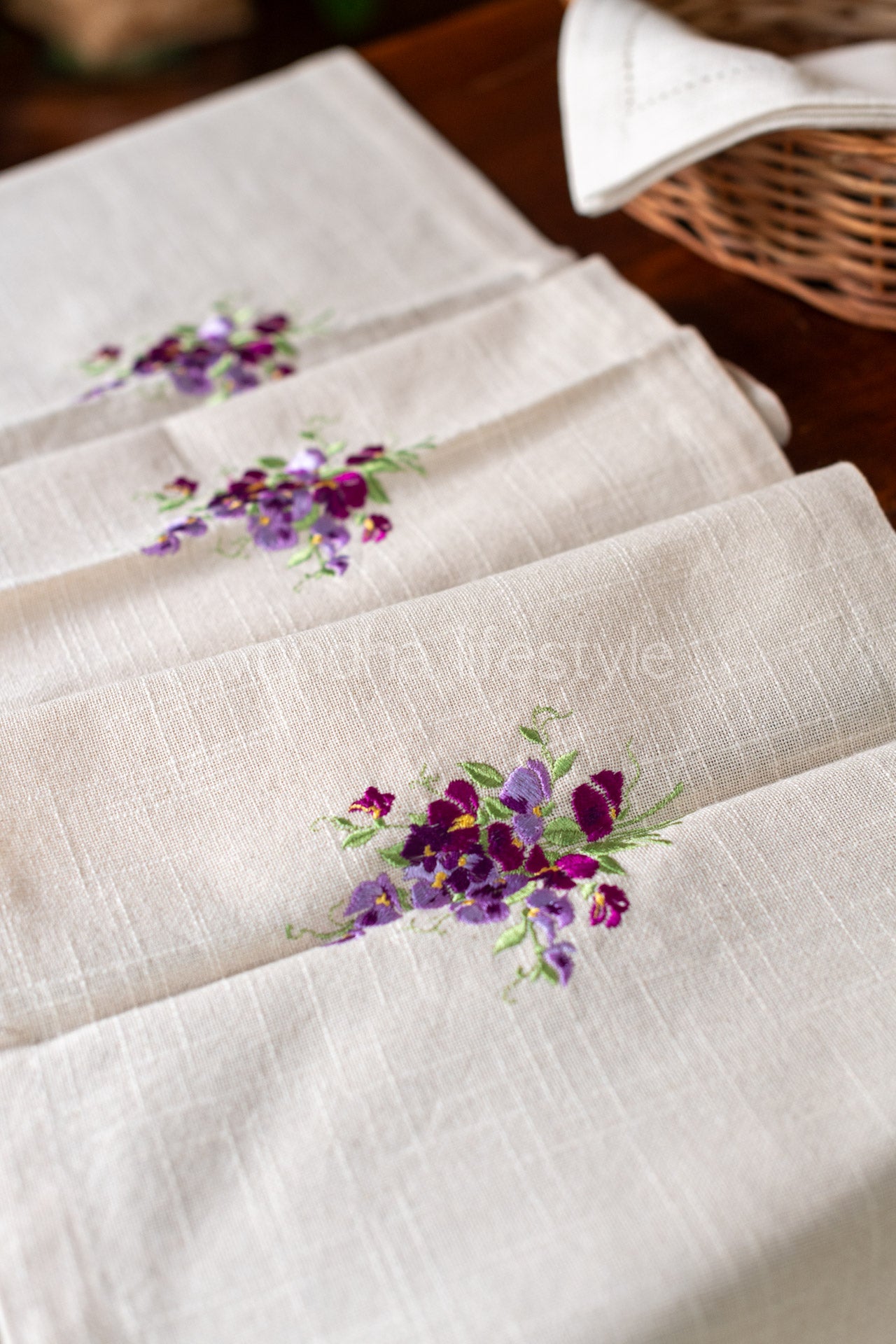 Cotton runner with embroidery 13.5x62 inches