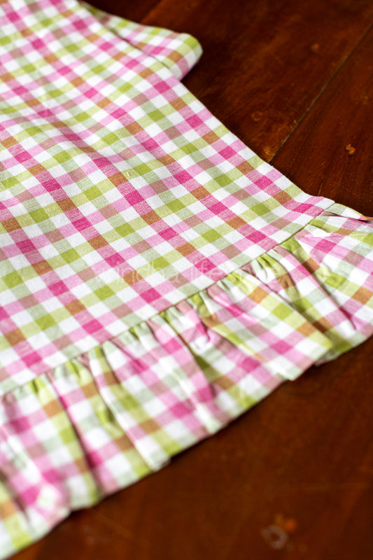 Cotton table runner with frill -14x64 inches