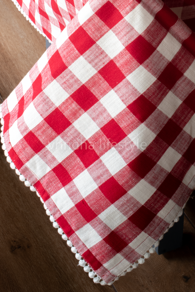 CHRISTMAS THEME TABLE CLOTH, Buffalo checks with lace detailing -8 seater (Customisable)