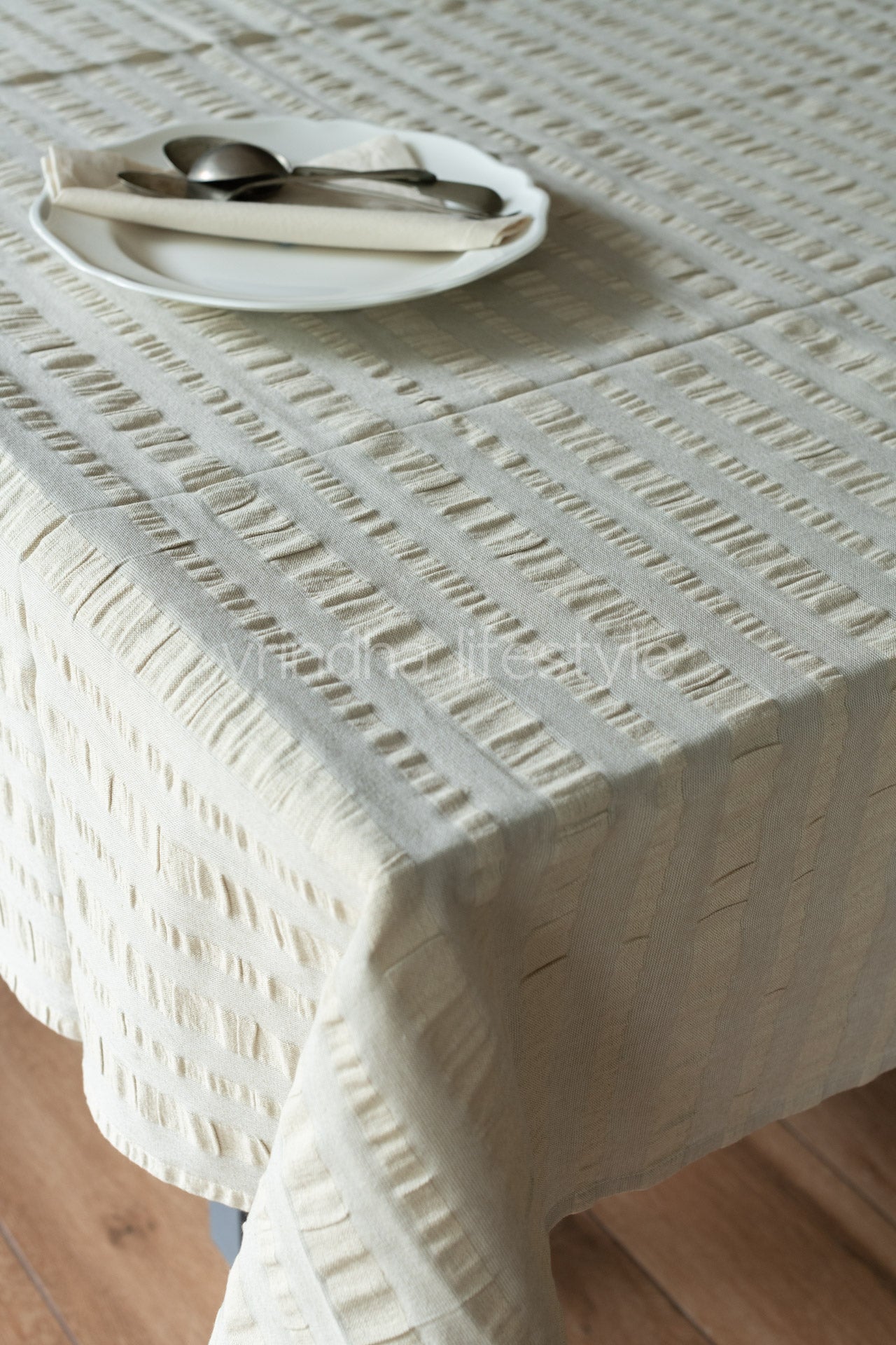 COTTON SEERSUCKER STRIPED table cloth -6/8 seater-Customisable