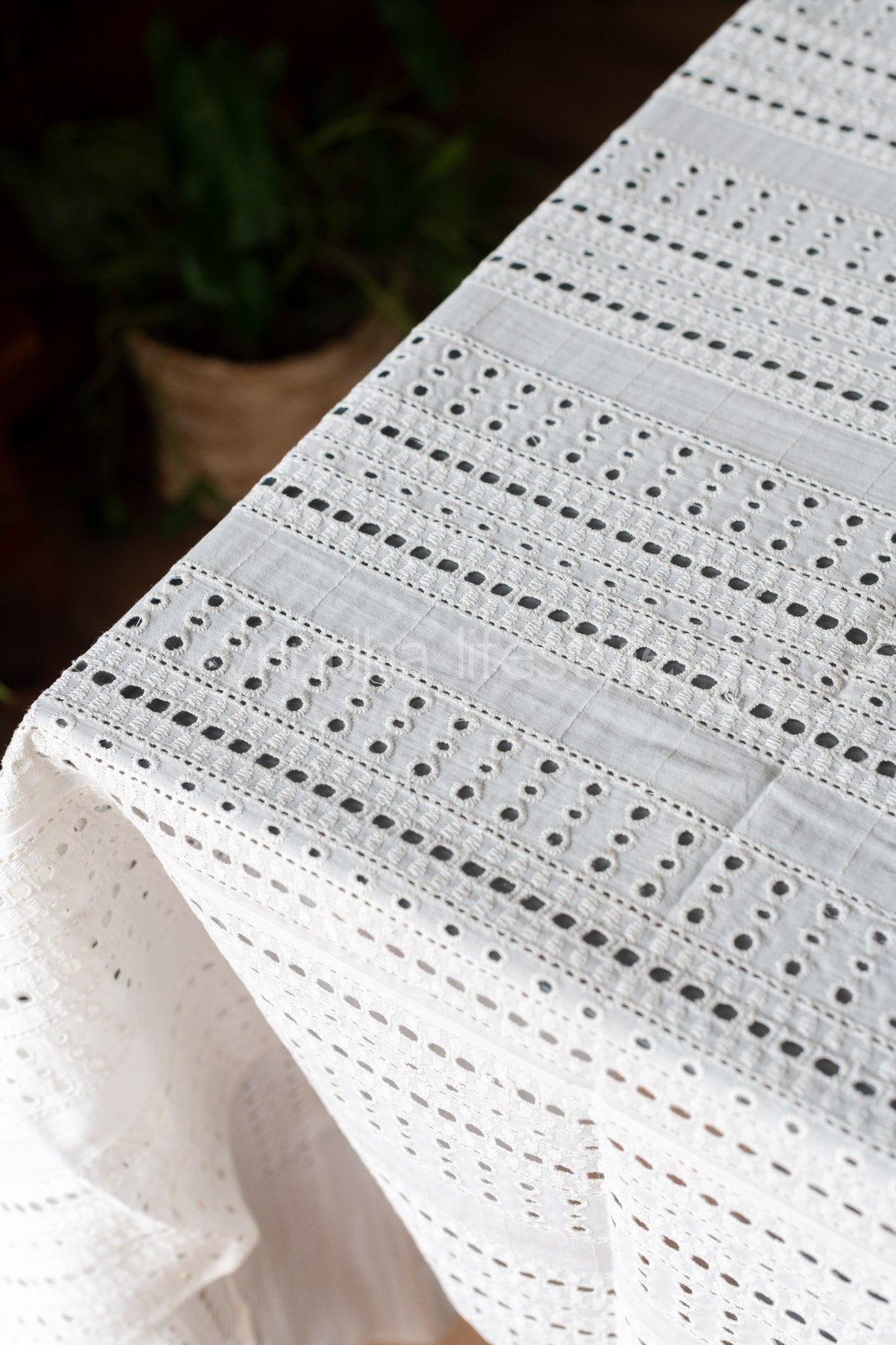 COTTON HAKOBA  TABLE CLOTH-6/8 seater