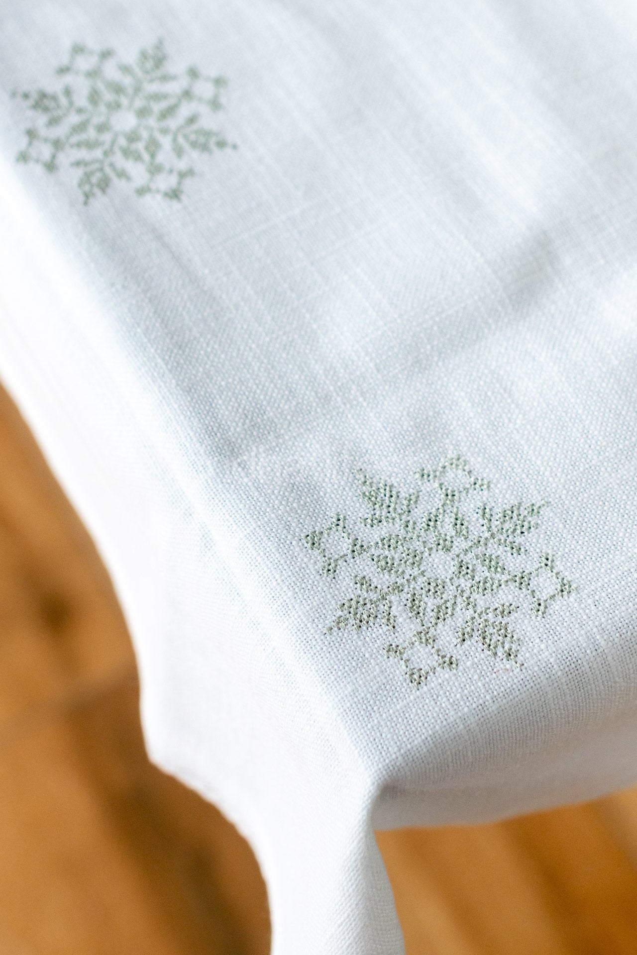 COFFEE TABLE CLOTH with embroidery -27x27 inches-customisable