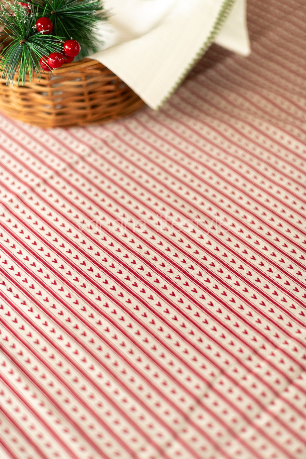 Cotton printed table cover with lace detailing -6 seater-customisable