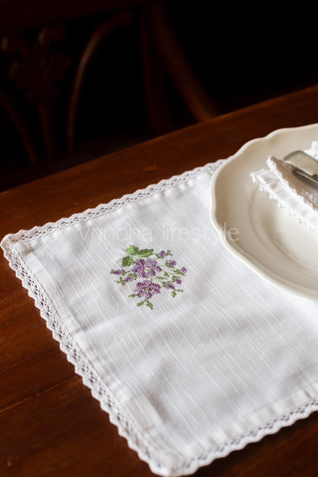 Cotton slub placemat with embroidery and lace detailing-Single unit customisable