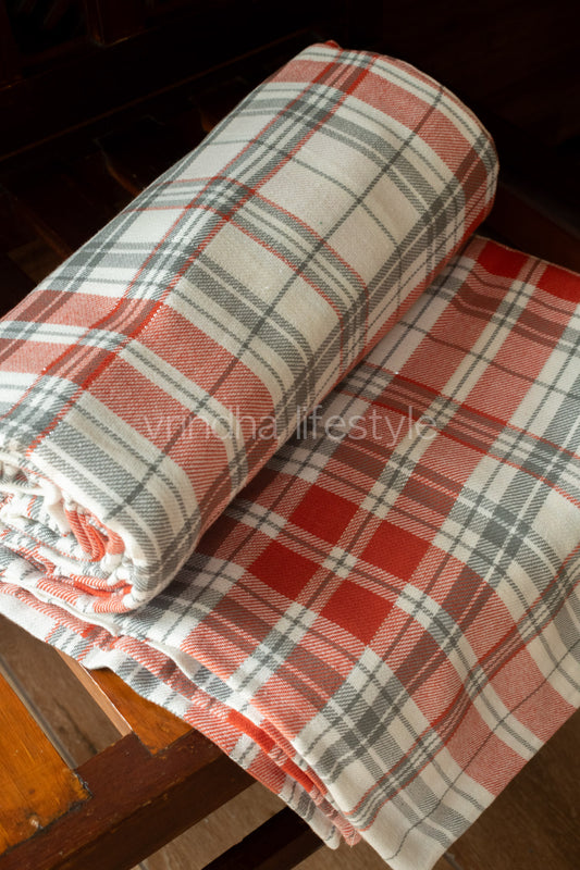 Soft Cotton Lurex bedcover-110x110 inches