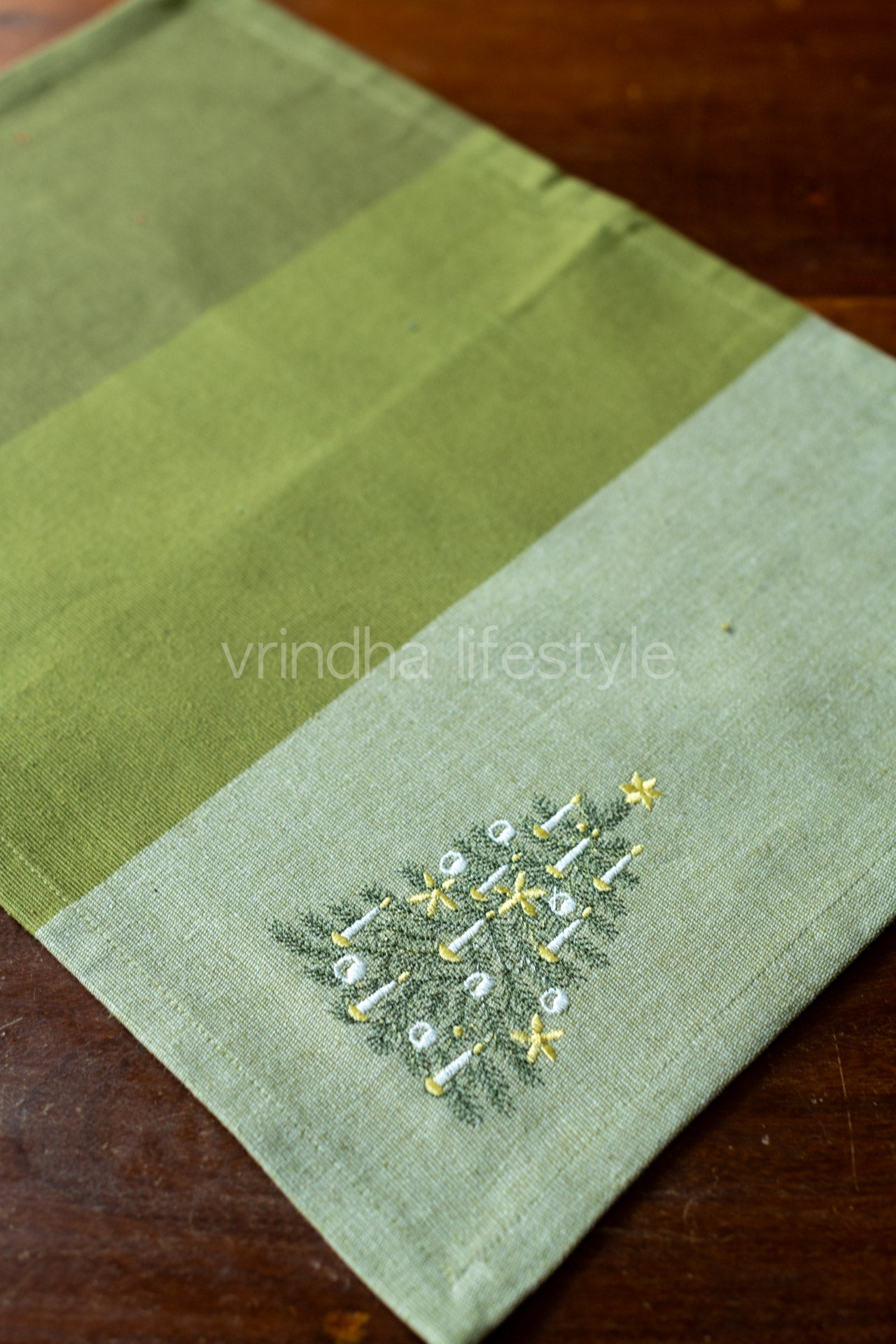 Cotton embroidered -Set of 4 placemats