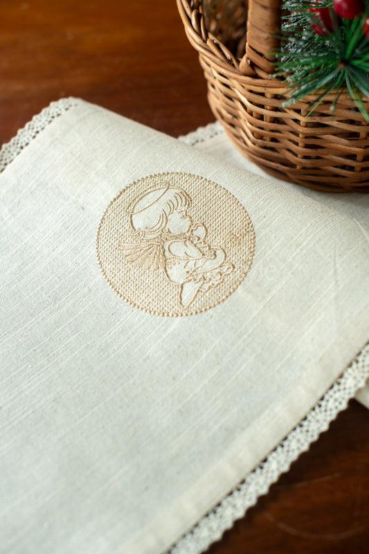 Cotton slub runner with embroidery and lace detailing - 11x50 inches