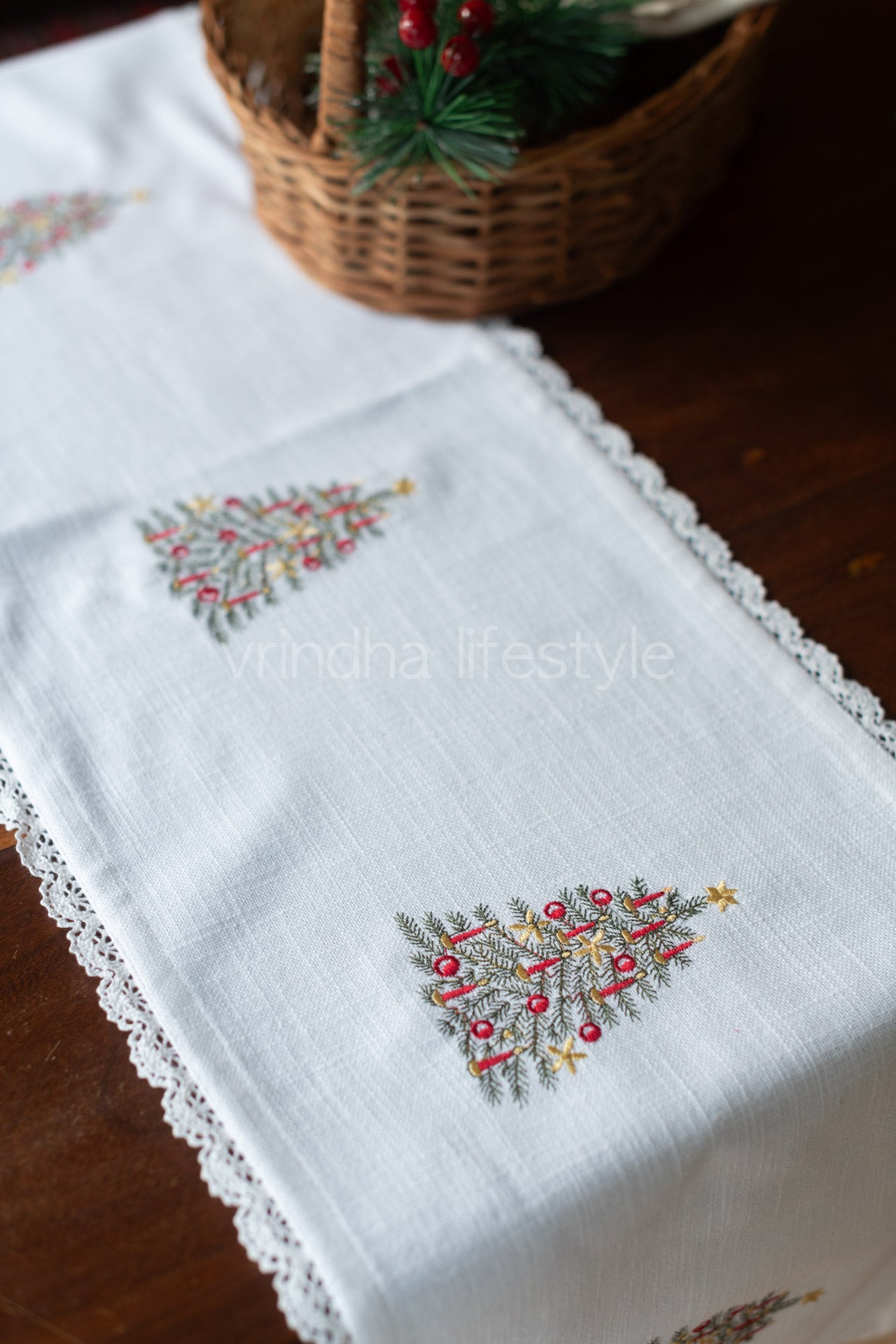 Cotton slub runner with embroidery and lace detailing - 11x50 inches