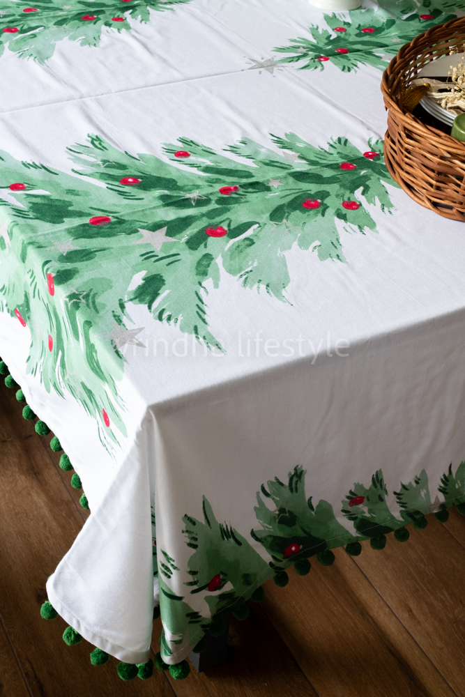 CHRISTMAS THEME  TABLE CLOTH -6 seater (customisable )