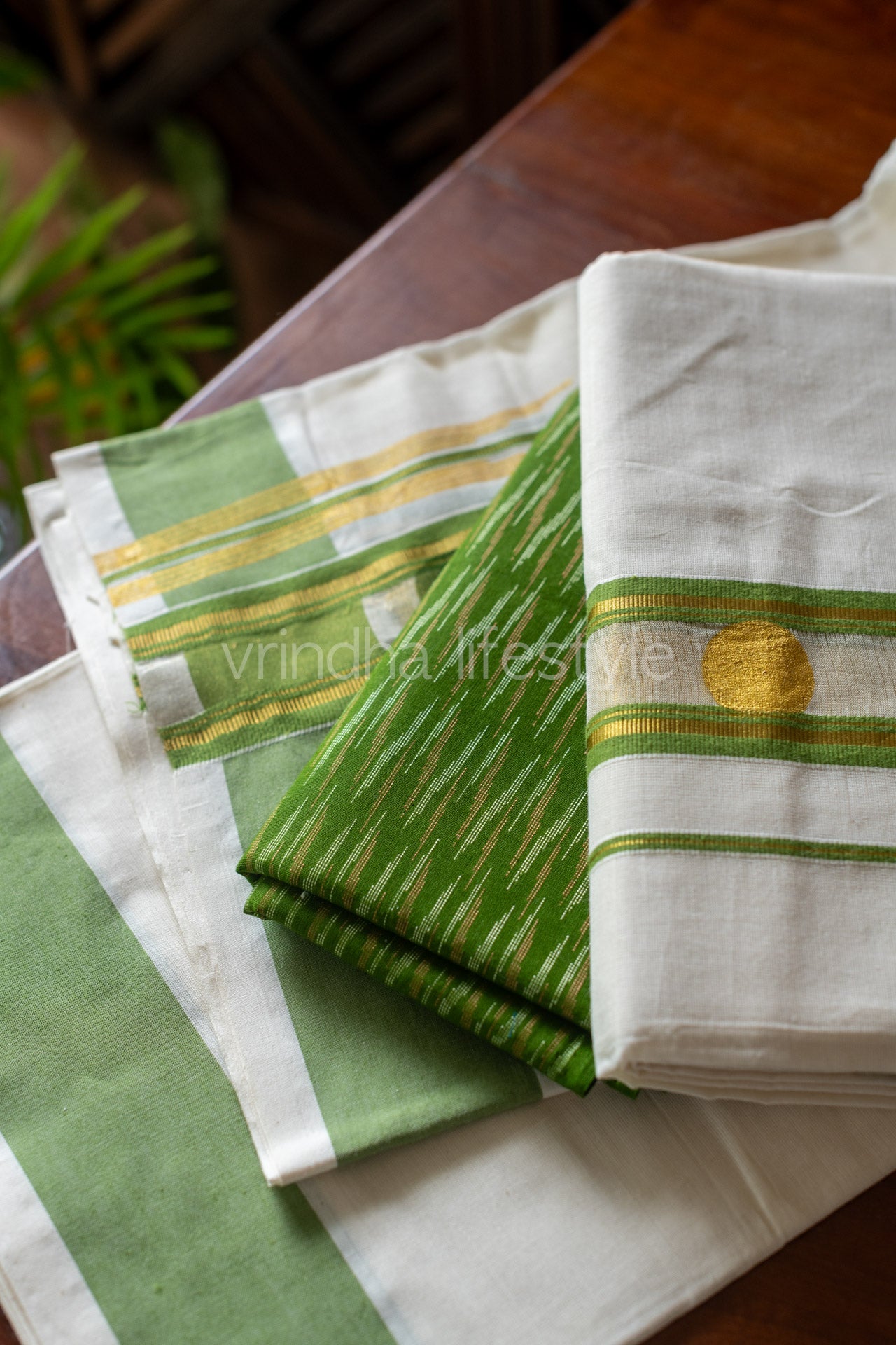 Kerala Kasavu Set Mundu-Sap green -screen printed