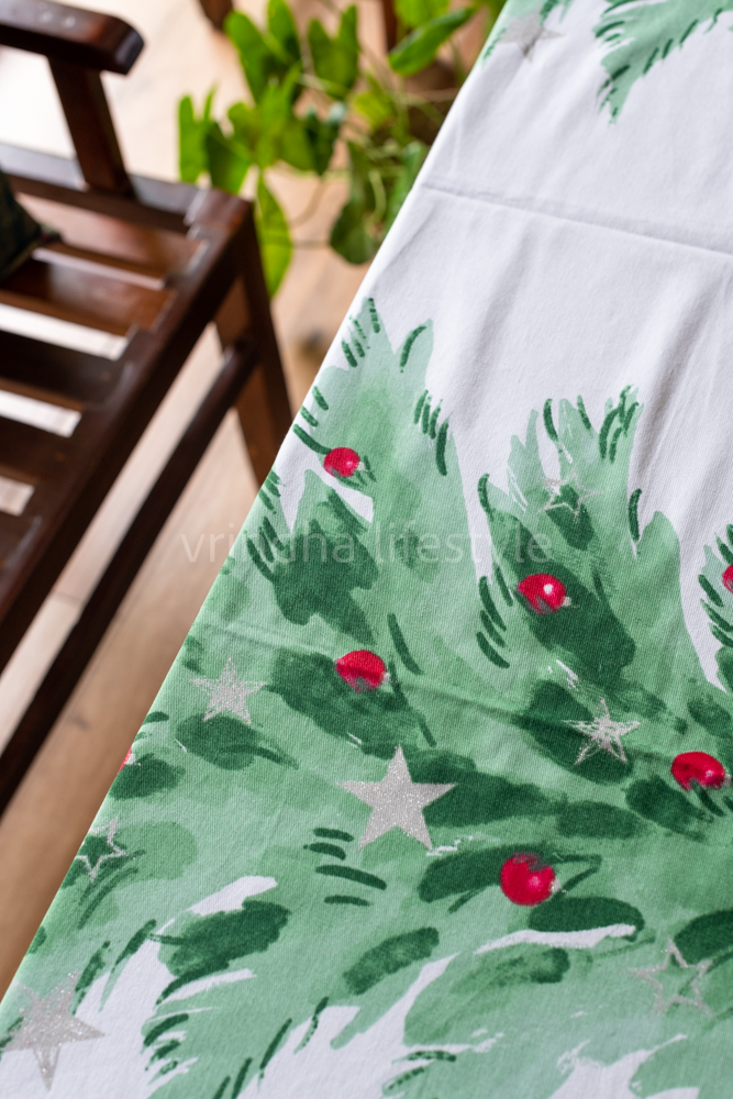 CHRISTMAS THEME  TABLE CLOTH -6 seater (customisable )