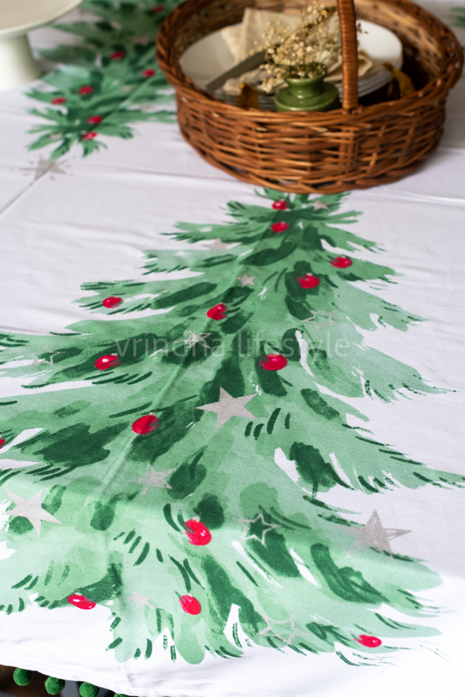 CHRISTMAS THEME  TABLE CLOTH -6 seater (customisable )