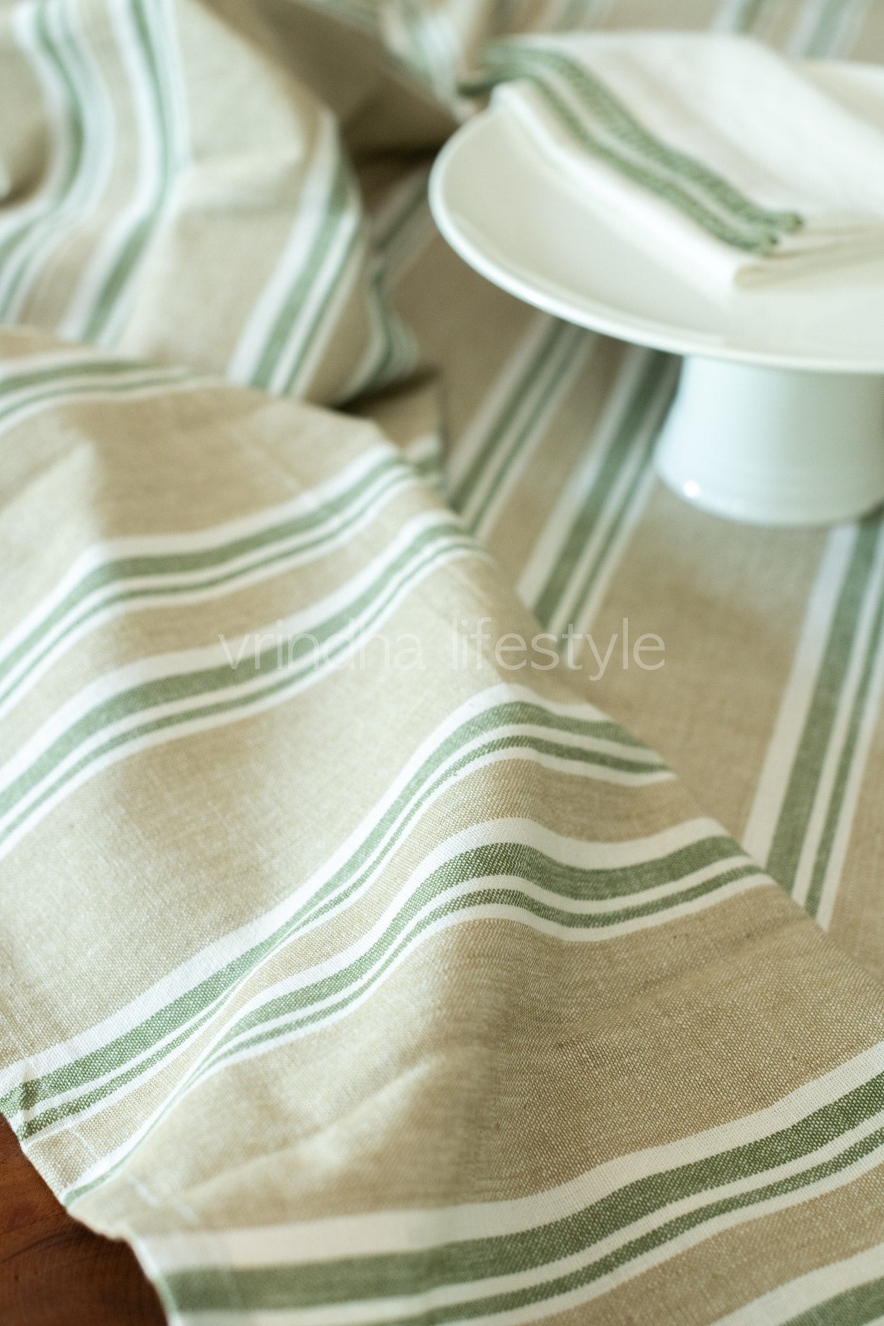 COTTON TABLE CLOTH-70 inch Round-4 to 6 seater