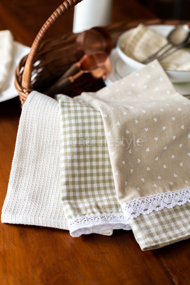 COTTON KITCHEN TOWEL/HAND TOWEL-17 X 24 INCHES-Set of 3