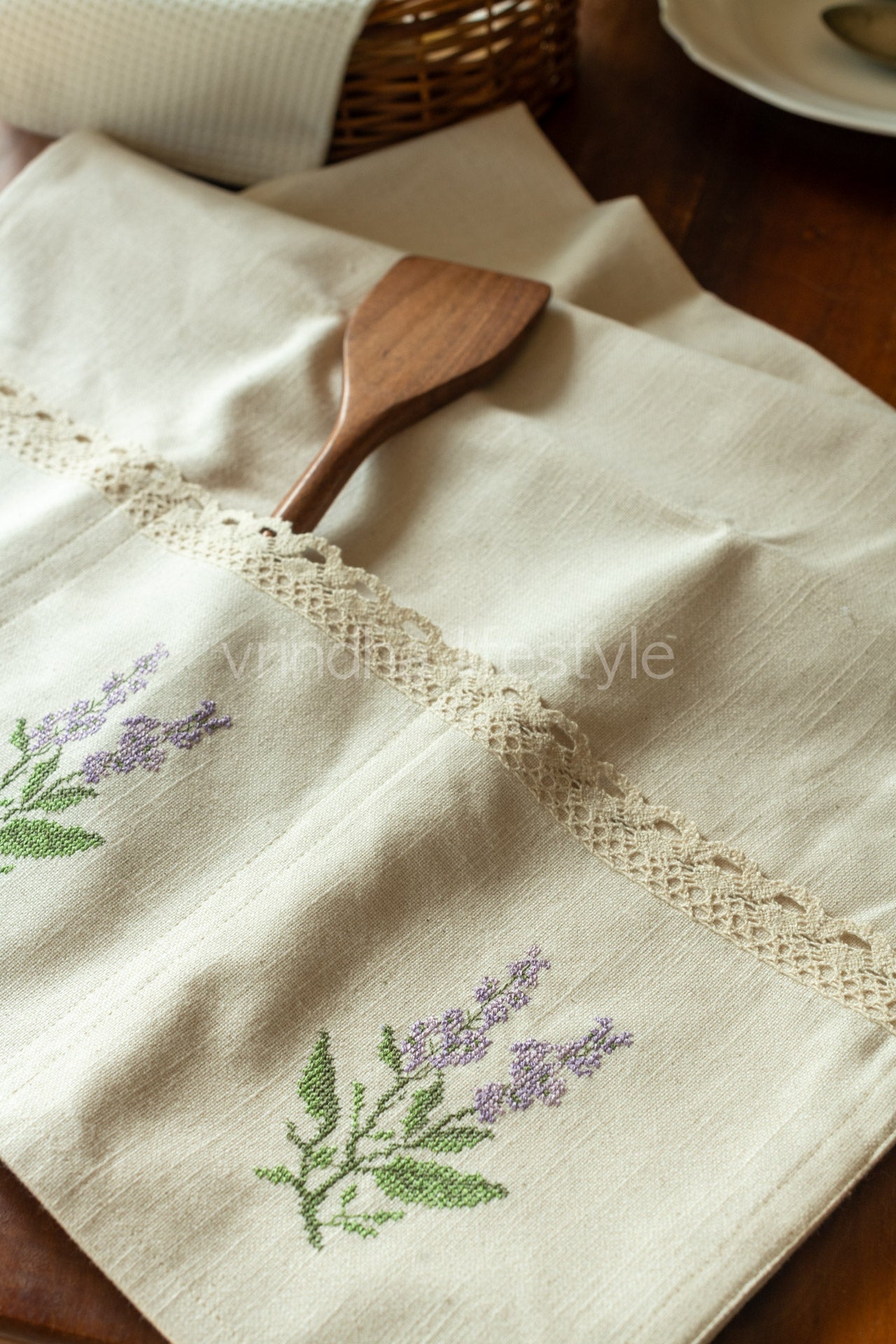 Fridge top cover-Cotton with embroidery and lace detailing
