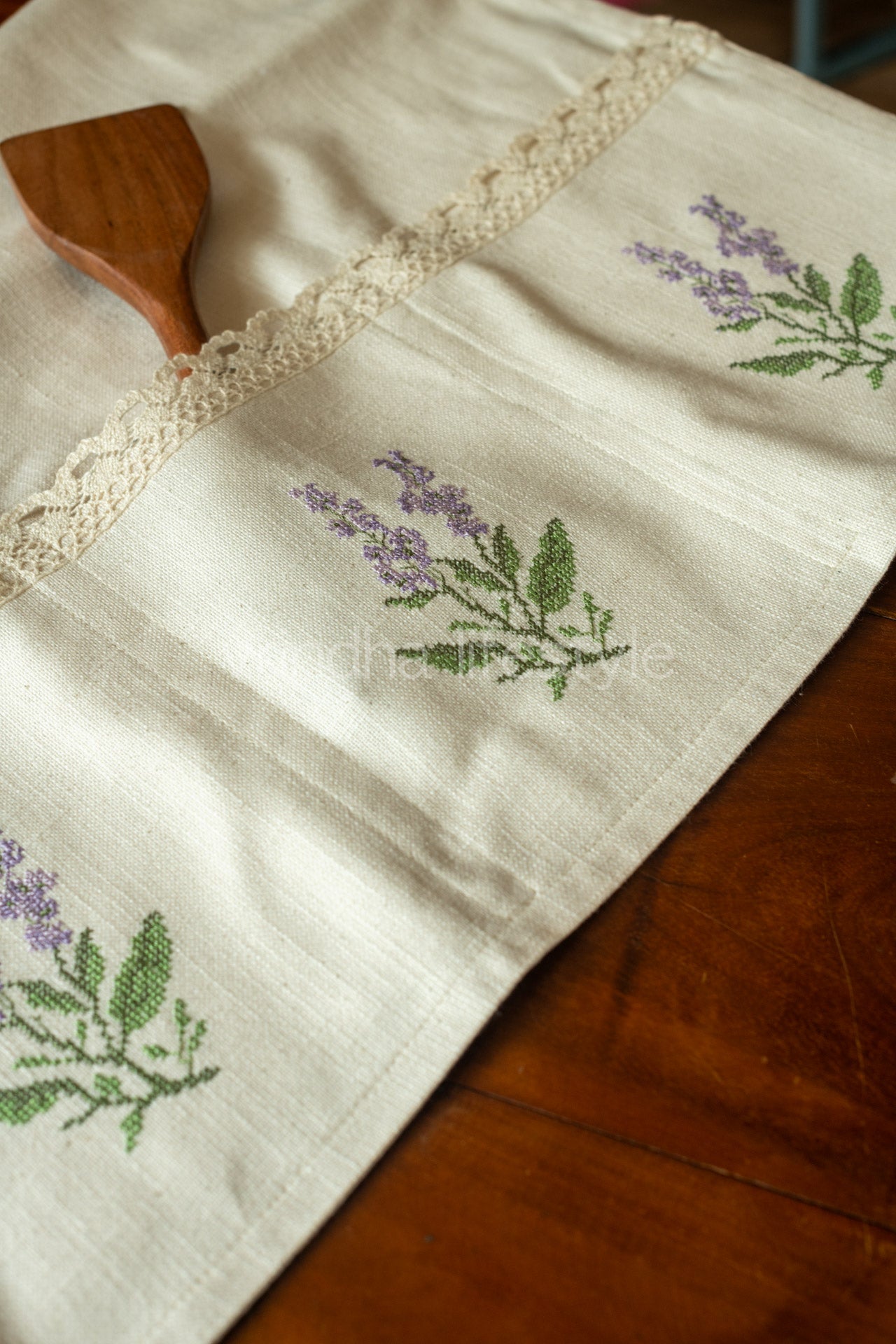 Fridge top cover-Cotton with embroidery and lace detailing