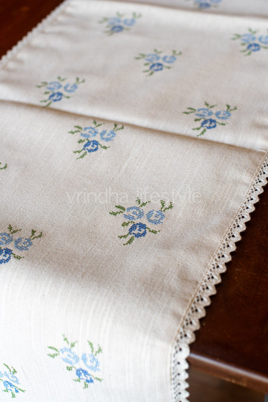 Cotton slub table runner with cross stitch embroidery and lace detailing- 16x80 inches-6 seater -customisable