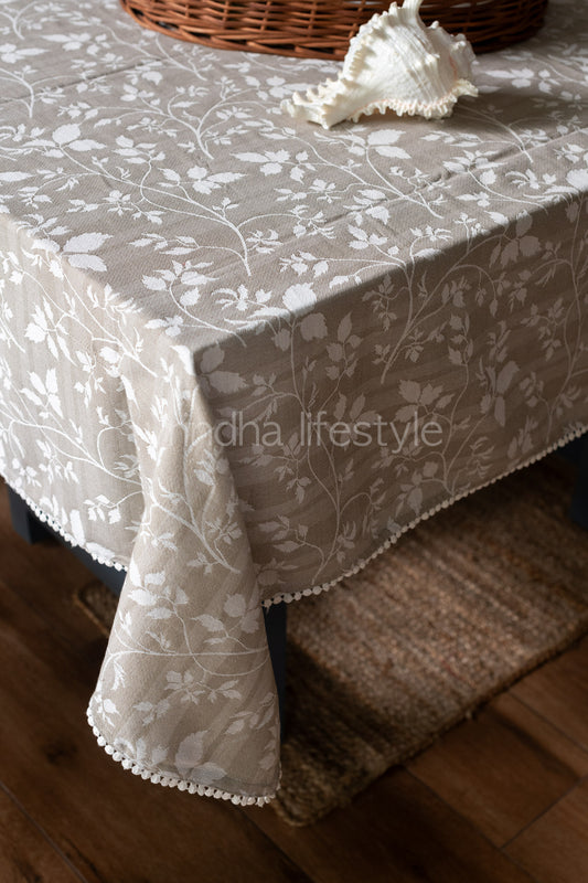 JAQUARD COTTON TABLE CLOTH with lace detailing -6 seater