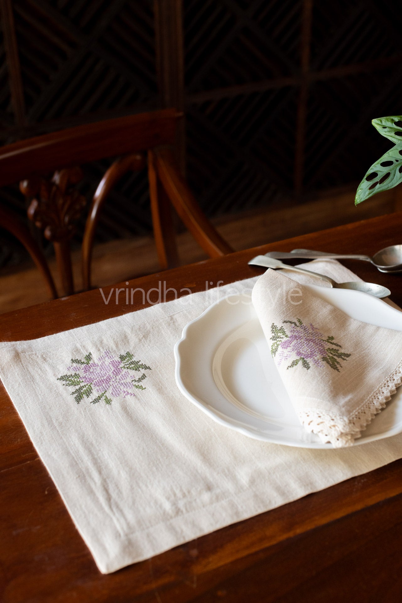 Embroidered place mat-cross stitch Embroidery -Single Unit