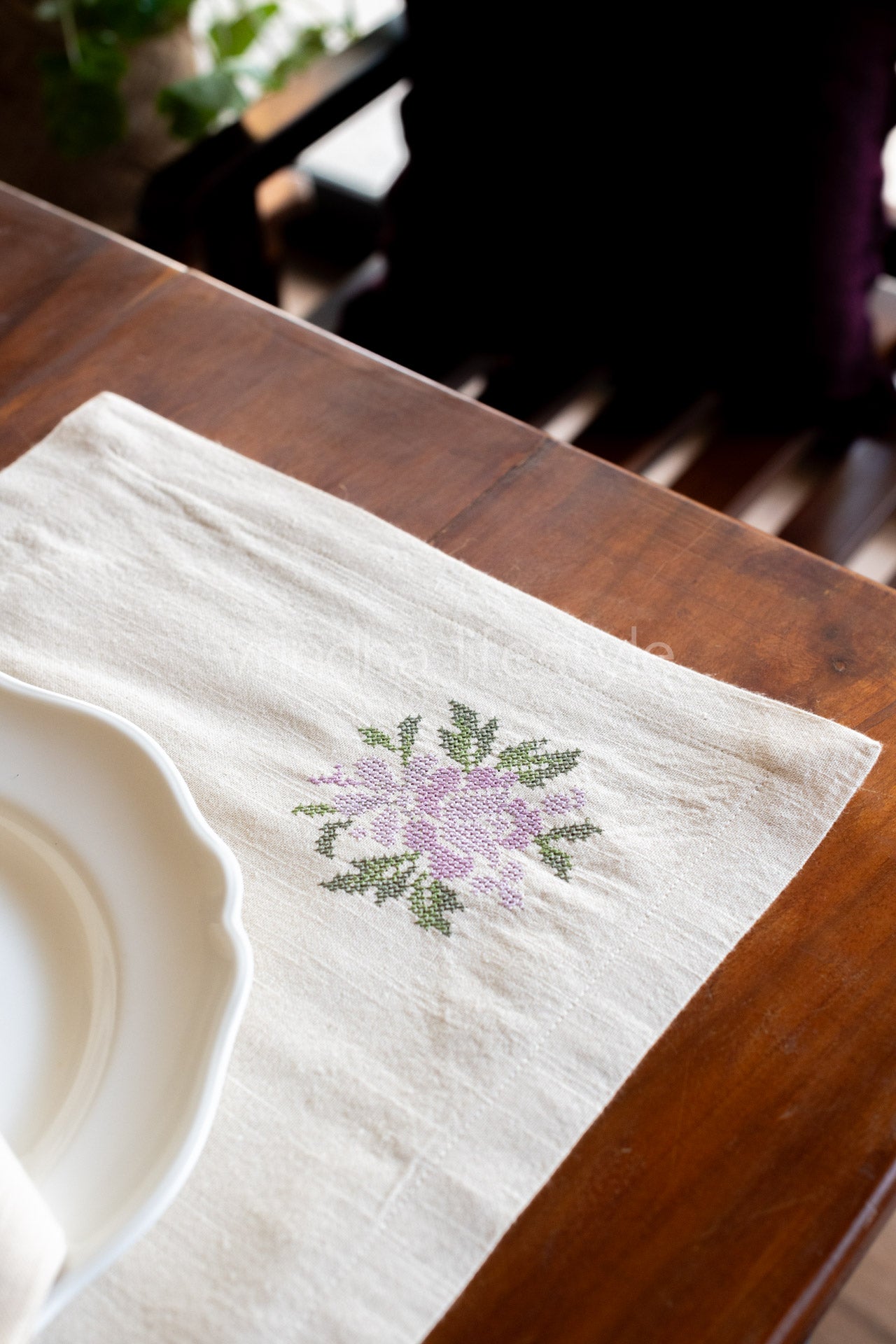 Embroidered place mat-cross stitch Embroidery -Single Unit