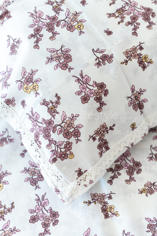 Floral print cotton Bedsheet and pillow covers with lace detailing-Queen size