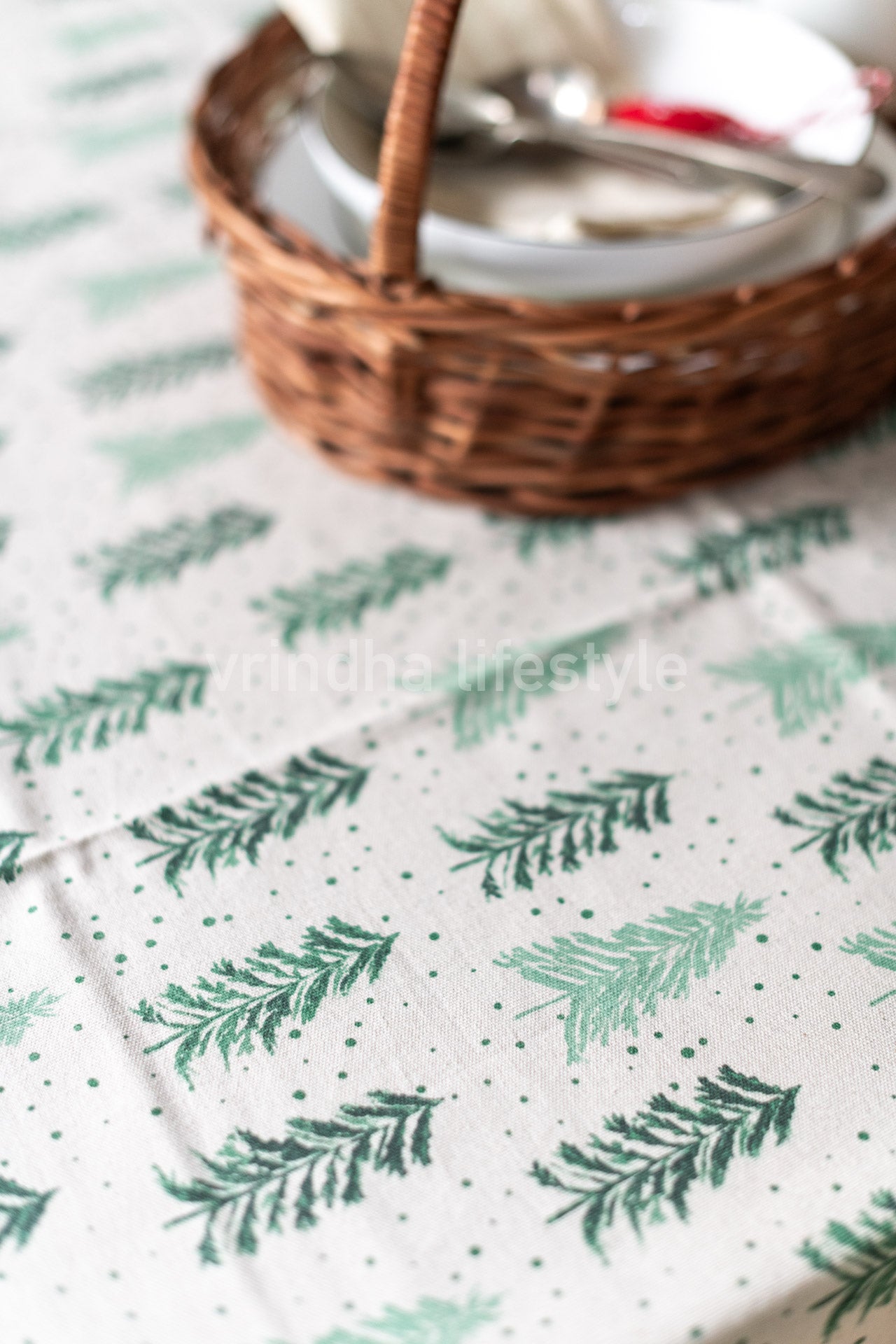 CHRISTMAS THEME TABLE CLOTH with pompom -4 seater